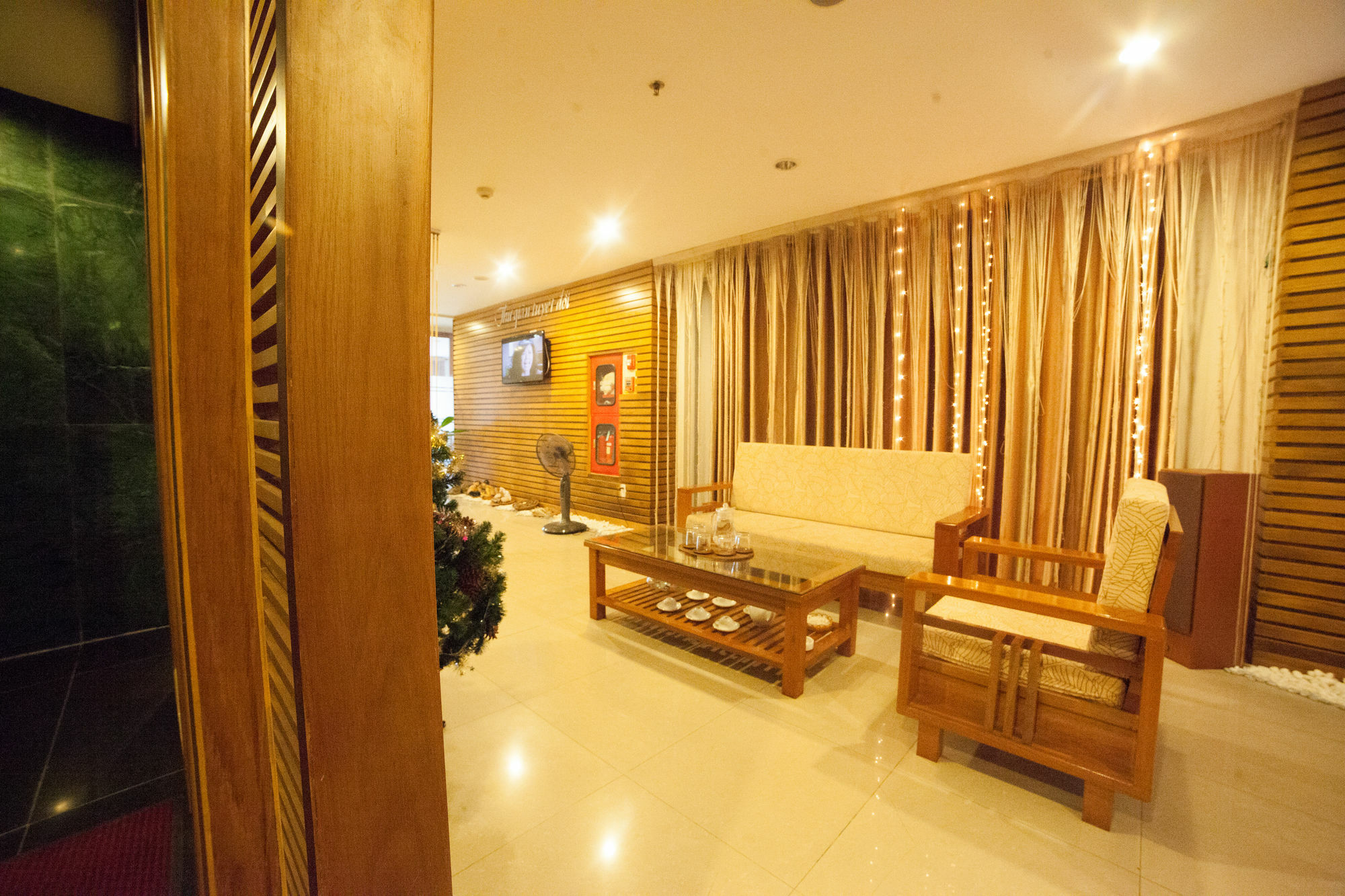 โรงแรมดานัง เปโตร ภายนอก รูปภาพ